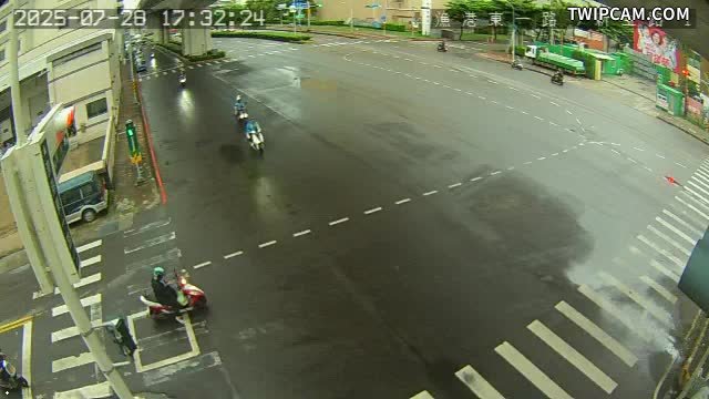 高雄市道路 中華四路、新田路 距離841公尺