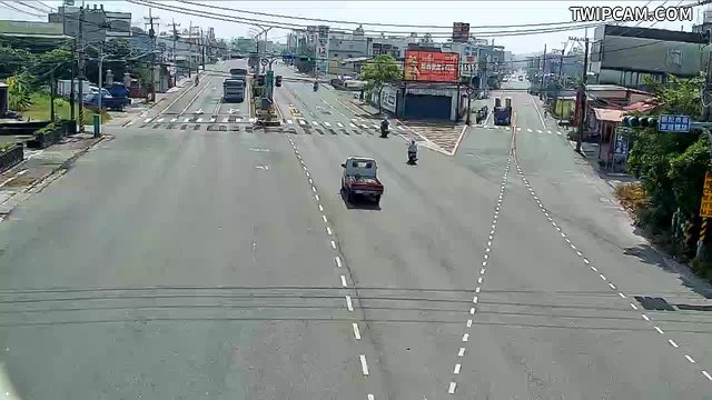 高雄市道路 民族二路、河南一路 距離438公尺