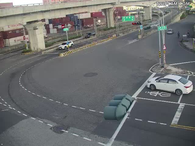 高雄市道路 新生路、金福路 距離442公尺