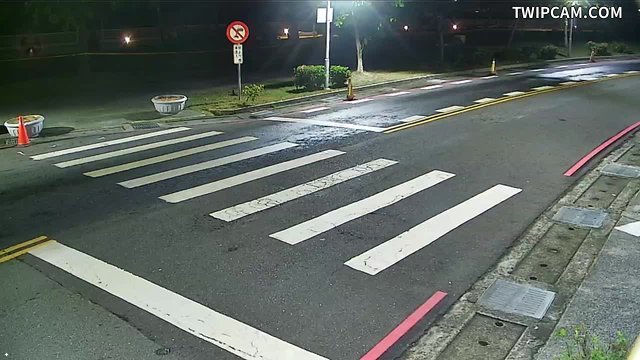 高雄市道路 蓮海路-中山大學大門停車場出口 距離952公尺