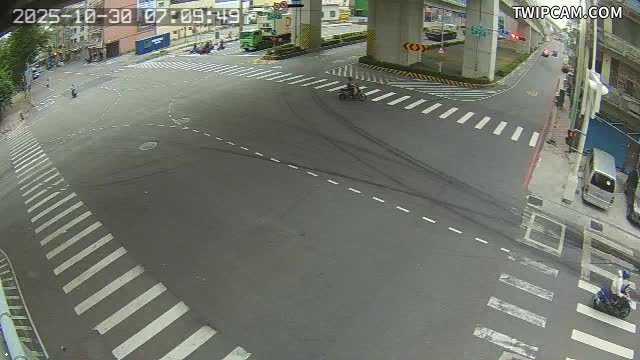 高雄市道路 漁港東三路、新生路（南側） 距離700公尺