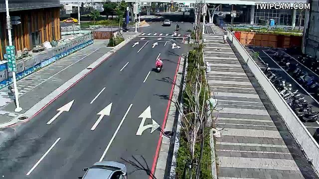 高雄市道路 站東路、長明街(東北角) 距離902公尺