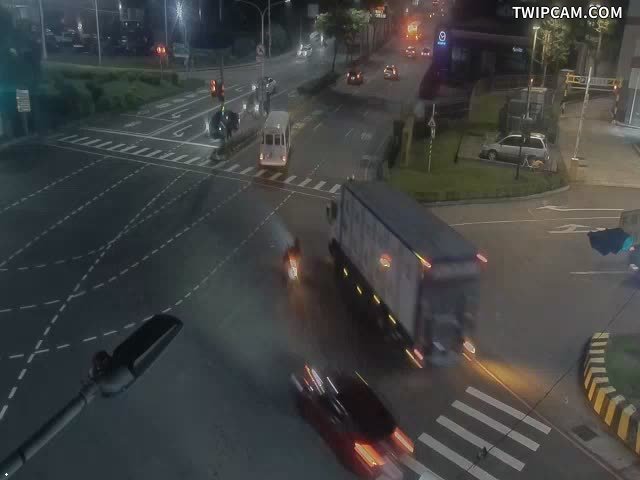 新北市道路 汐止區大同路1段、新台五路1段 氣溫28℃