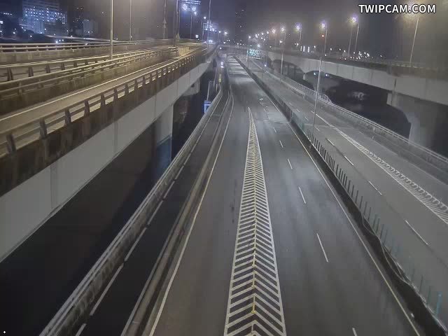 新北市道路 新北環快，南下5K+232板橋匝道分流處 距離1.1公里