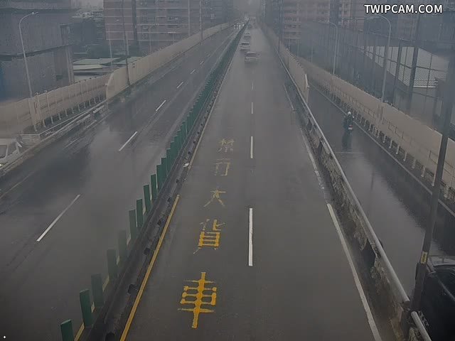 新北市道路 三重區台1高架,疏洪東路上方門架
