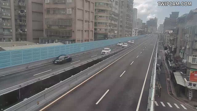 新北市道路 板橋區華翠橋(三民路上方路南向燈桿) 距離1.4公里