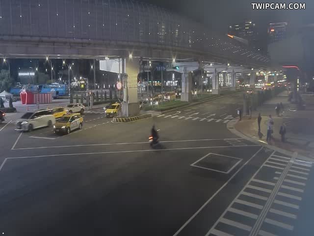 新北市道路 板橋區縣民大道新站路口 距離1.1公里