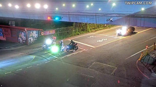 桃園市道路 (CCTV040)桃園區 中山路龍壽街口(中油-桃園天橋) 距離1.4公里