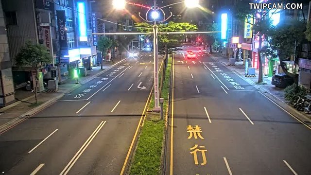 桃園市道路 中山路正光街口(號誌控制器旁桿)