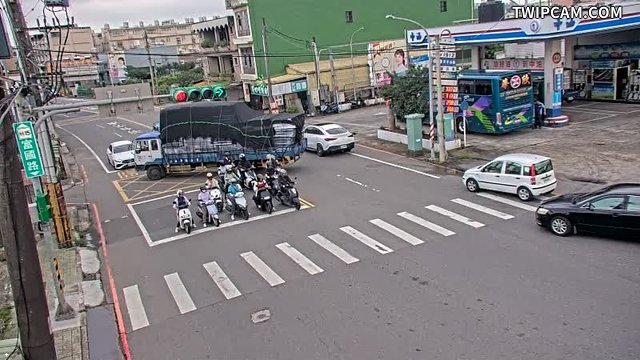 桃園市道路 莊敬路富國路口(T字路口,鴻政汽車旁號誌桿)