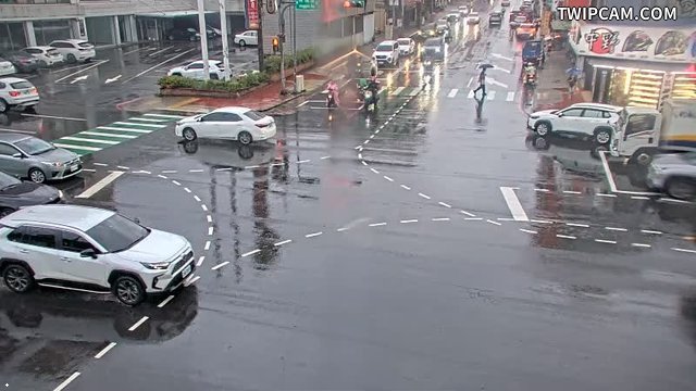 桃園市道路 經國路南平路口(85度C及7-11便利店對面號誌桿)