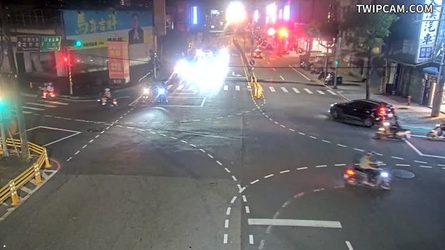 桃園市道路 (CCTV072)中壢區 環中東路龍岡路口(三陽工業前號誌桿) 氣溫28.5℃