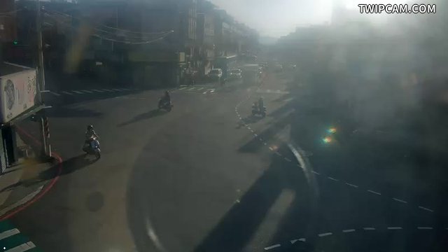 桃園市道路 (CCTV080)八德區 介壽路與興豐路口(青發白麵食館前號誌燈桿) 距離1.4公里