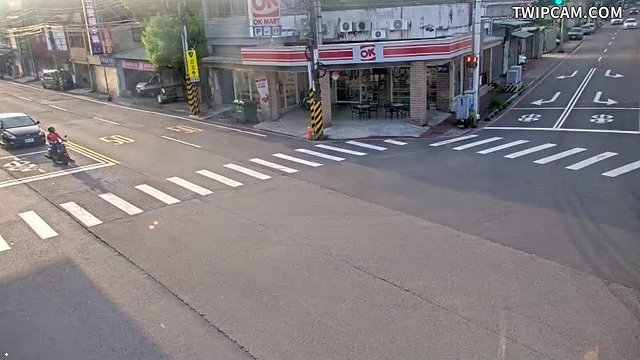 桃園市道路 (CCTV085)大溪區 信義路中華路口(T路口號誌桿) 距離706公尺