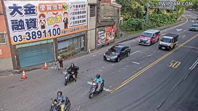 桃園市道路 (CCTV087)大溪區 康莊路與信義路口(餐廳對面號誌桿) 距離446公尺