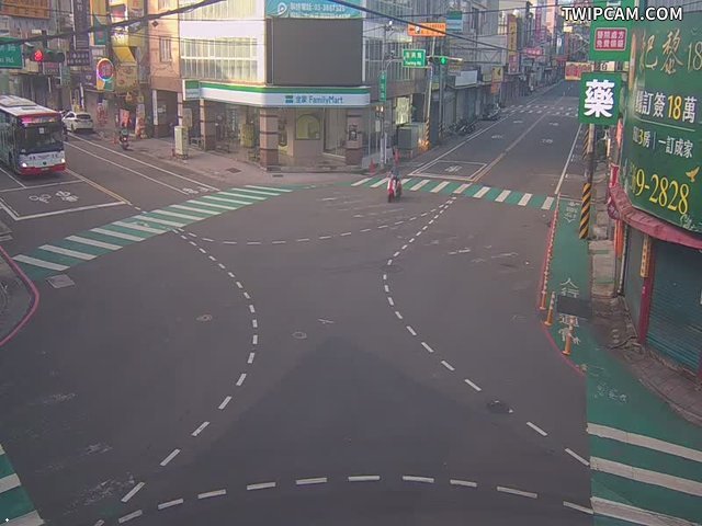桃園市道路 (CCTV089)大溪區 慈湖路與復興路口(EASYSHOP前號誌桿) 距離783公尺