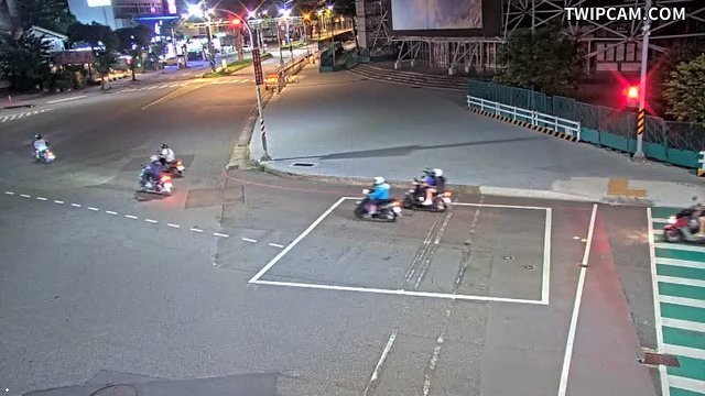 桃園市道路 (CCTV035)桃園區 三民路長壽路口(大九傢俱前號誌桿) 距離2.8公里