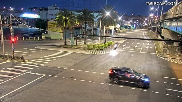 桃園市道路 (CCTV126)桃園區 經國路與新南路 距離3公尺