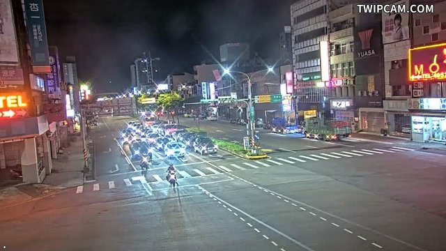 桃園市道路 (CCTV078)中壢區 環西路與民族路口(空地前號誌桿) 氣溫28.5℃