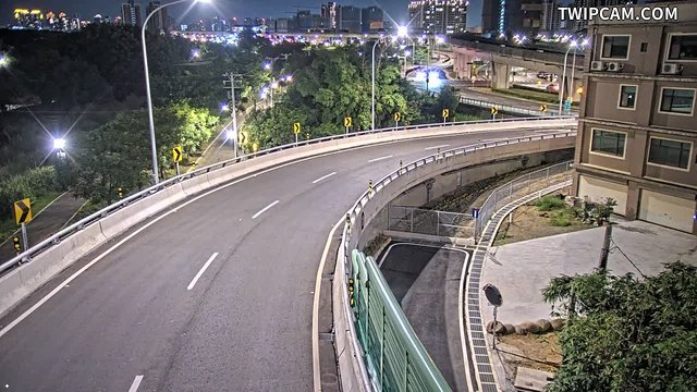 桃園市道路 (CCTV307)中壢區 中豐北路一段-中豐交流道南下出口匝道(預告號誌桿上) 氣溫28.3℃
