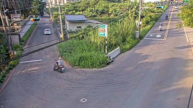 桃園市道路 (CCTV252)大溪區 大鶯路與大鶯路60巷交叉路口(往武嶺橋方向) 距離914公尺