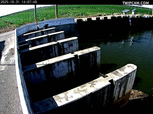 台南市道路 水利局 學甲15號水門 距離2.7公里