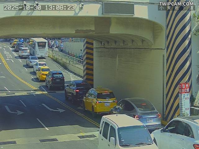 台南市道路 水利局 小東路地下道 距離568公尺
