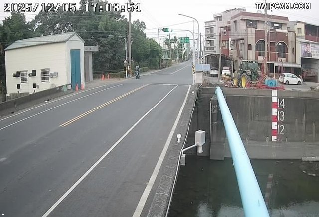 台南市道路 水利局 新東橋 氣溫24℃