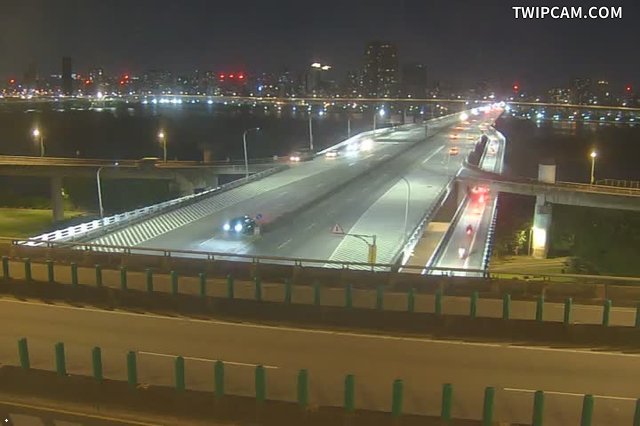 台北市道路 002-環快忠孝橋 氣溫23.7℃
