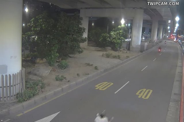 台北市道路 166-市民中山(西北角) 距離703公尺