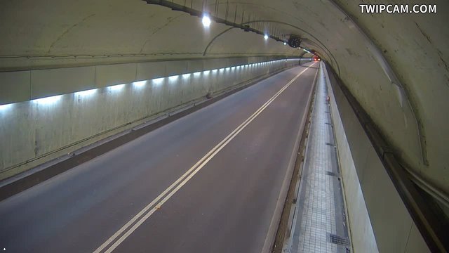 台北市道路 205-自強隧道往大直入口0K+326M 距離189公尺