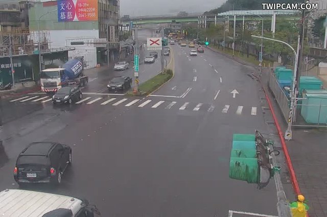 台北市道路 216-南港路經貿一路 距離1.3公里