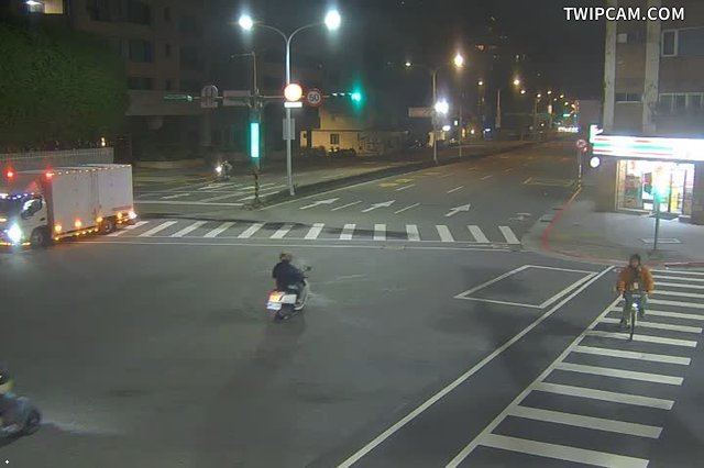 台北市道路 296-仁愛路-金山南路口 距離956公尺