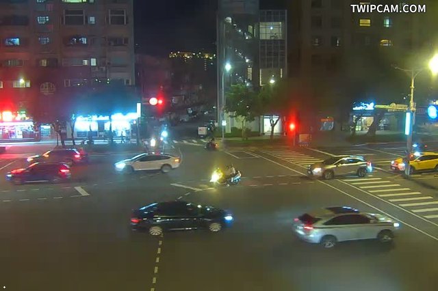 台北市道路 298-承德路-立賢路口 距離709公尺