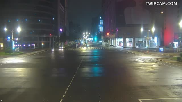 台北市道路 305-敦化-南京 距離53公尺