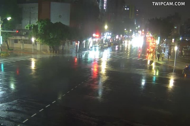 台北市道路 328-民生東路與中山北路口 距離562公尺