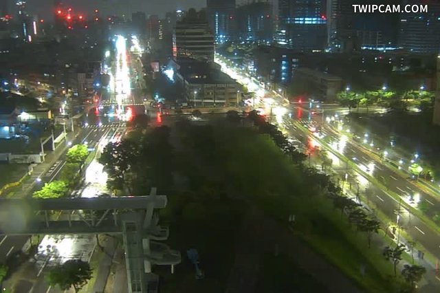 台北市道路 379-市民大道八段99號(西南角) (臺北流行音樂中心南館頂樓西南角) 距離1.4公里