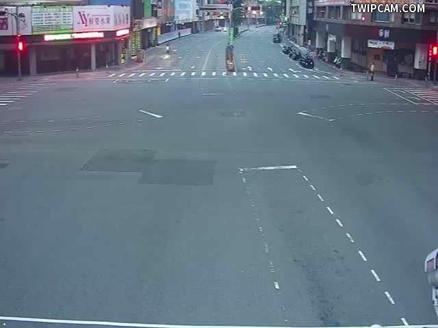 台中市道路 [08131 ]五權西路/文心路(右側車流往南屯交流道),Wuquan W. Rd./Wenxin Rd. (Right side Traffic flow to Nantun Interchange) 距離2.3公里
