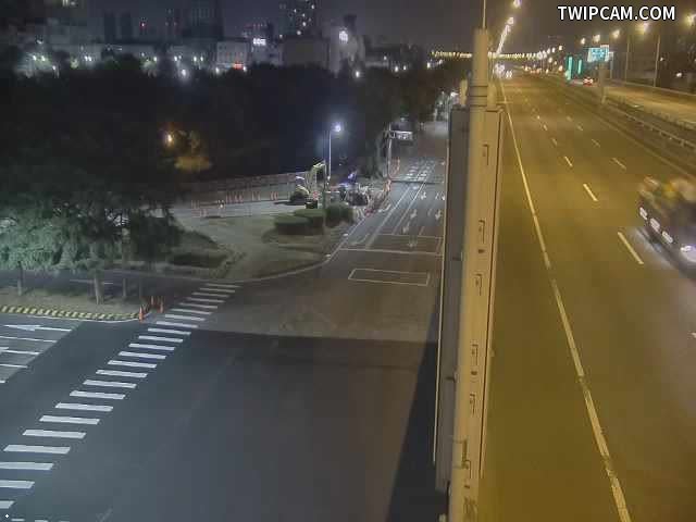 台中市道路 [07118]市政路/環中路(右側車流往文心路),Shizheng Rd/Huanzhong Rd (Right side Traffic flow to Wenxin Rd) 距離740公尺