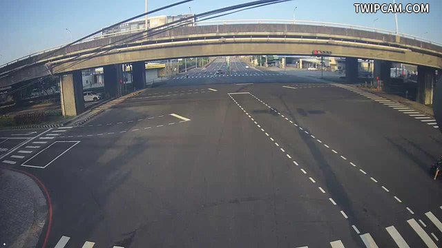 台中市道路 [08168]向上路/環中路 (右側車流往工業區)Xiangshang Rd/Huanzhong Rd(Right side Traffic flow to industrial area) 距離1.9公里