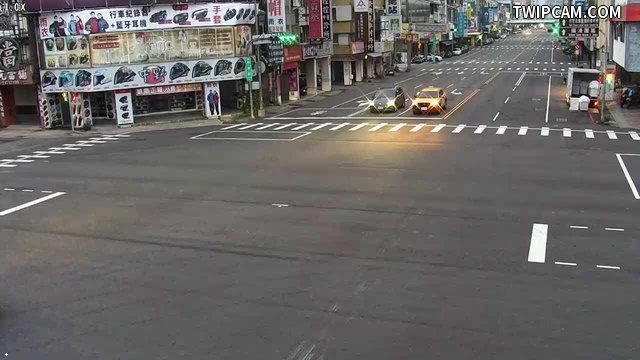 台中市道路 [03019 ]林森路/五權路(右側車流往建國路),Linsen Rd./Wuquan Rd.(Right side Traffic flow to Jianguo Rd.) 距離1.6公里