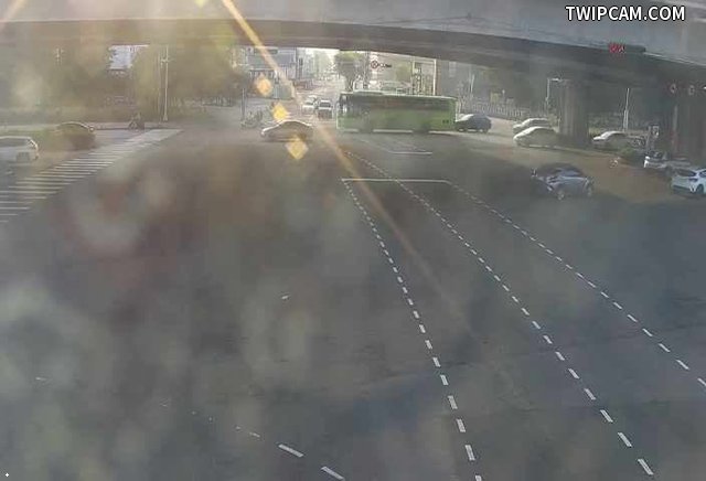 台中市道路 [08138]五權西路/環中路西側(右側車流往文心路),Wuquan W. Rd/West side of Huanzhong Rd (Right side Traffic flow to Wenxin Rd) 距離495公尺