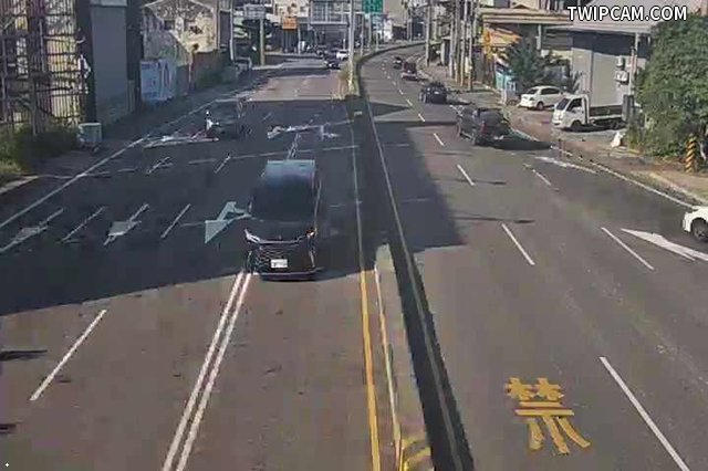 台中市道路 [20178]豐勢路/國豐路(右側車流往豐原) Fengshi Rd/Guofeng Rd (Right side Traffic flow to Fengyuan)) 距離1.8公里