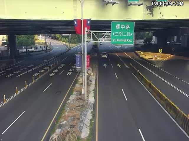 台中市道路 [07099]臺灣大道/台74高架橋下(右側車流往台中交流道),Taiwan Blvd/Under no.74 (Right side Traffic flow to Taichung Interchange) 距離785公尺