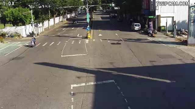 台中市道路 [07069]中清路三段/家樂福旁(右側車流往大雅),Sec. 3, Zhongqing Rd/Carrefour (Right side Traffic flow to Daya) 距離437公尺