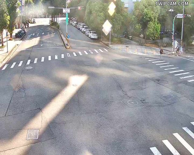 台中市道路 [07073]經貿七路/中平路(右側車流往中清路),Jingmao 7th Rd/Zhongping Rd (Right side Traffic flow to Zhongqing Rd) 距離426公尺
