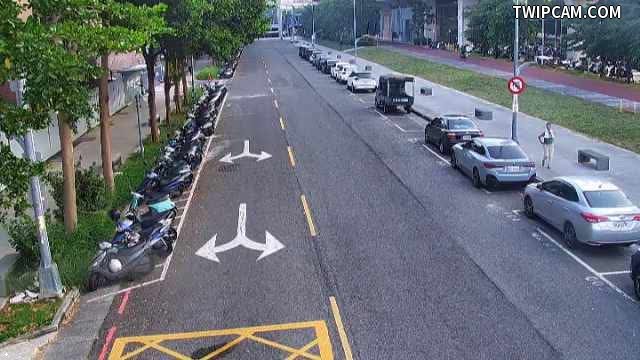 台中市道路 [06006]南興三路/北屯路426之8巷(右側車流往松竹車站) ) 距離1.3公里