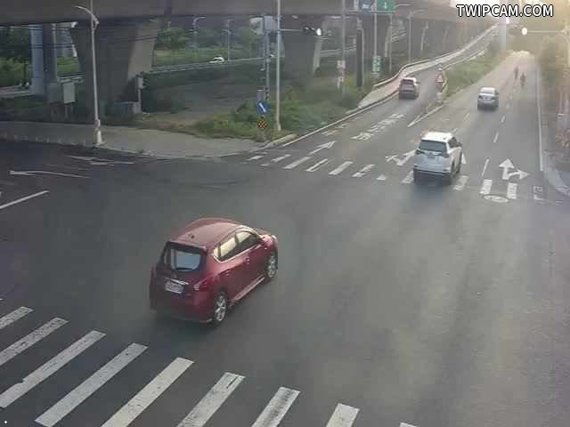 台中市道路 [06159]環中路/同榮東路(車流往崇德路)Huanzhong Rd/Tongrong E.Rd (Traffic flow to Chongde Rd) 距離727公尺