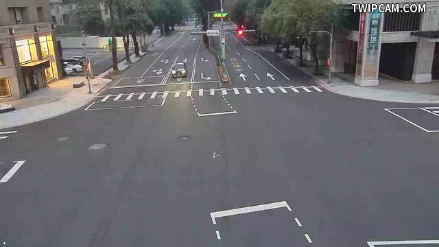 台中市道路 [03021]五權西路/美村路(右側車流往南屯交流道),Wuquan W. Rd/Meicun Rd (Right side Traffic flow to Nantun Interchange) 距離2.1公里