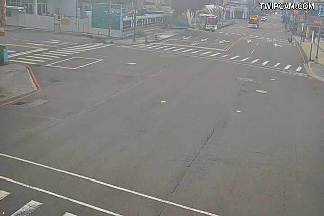 台中市道路 [03155]臺灣大道/柳川西路(右側車流往建國路)Taiwan Blvd/Liuchuan W. Rd.(Right side Traffic flow to Jianguo Rd.) 距離345公尺